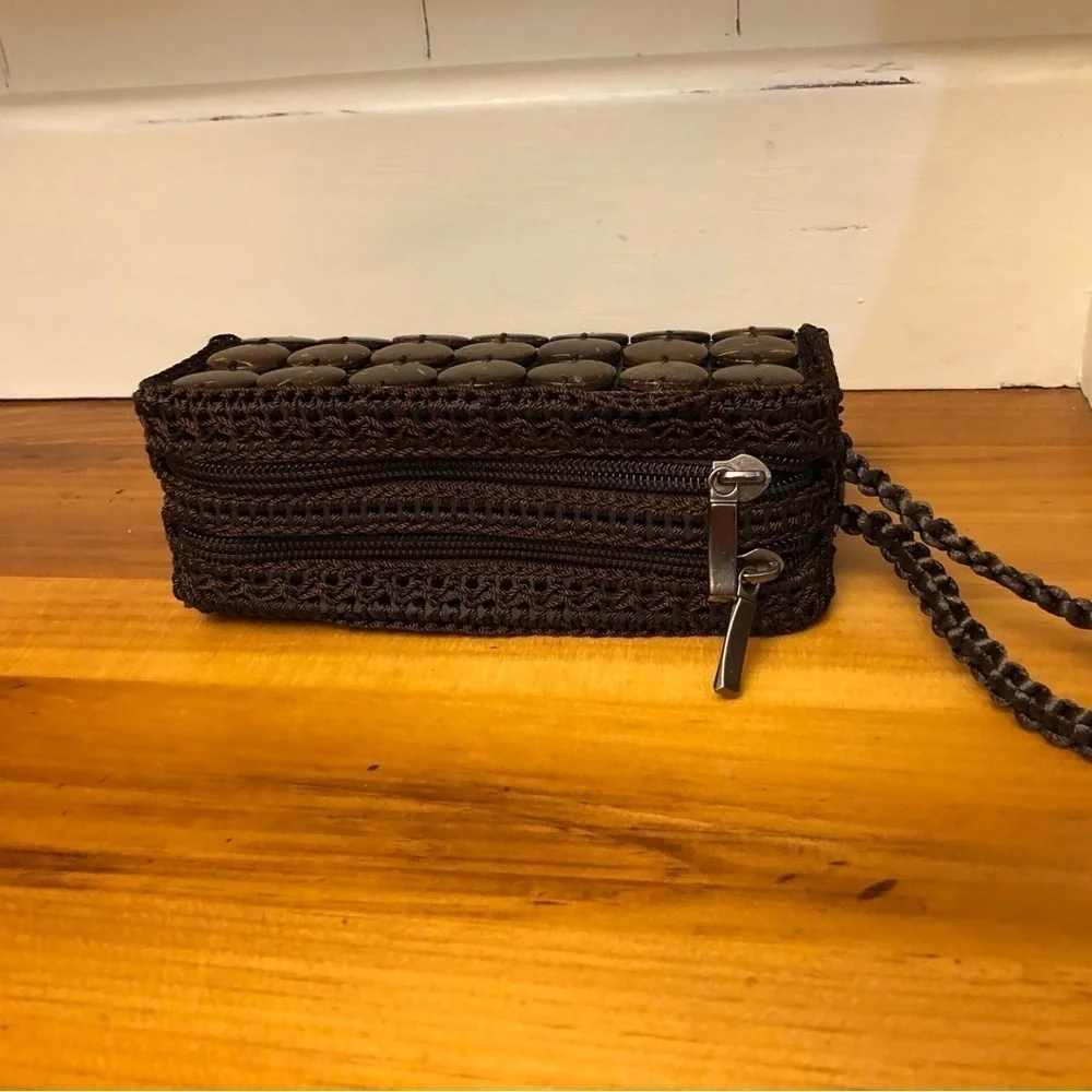Boho Coconut Shell Handmade Crochet Wristlet Clutch Pre Owned Like New Cond.